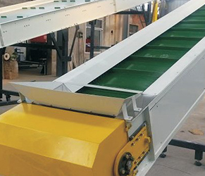 升降輸送機(jī)