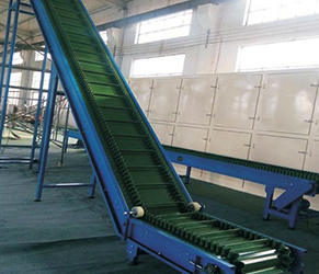 超高爬坡輸送機 超高爬坡輸送機